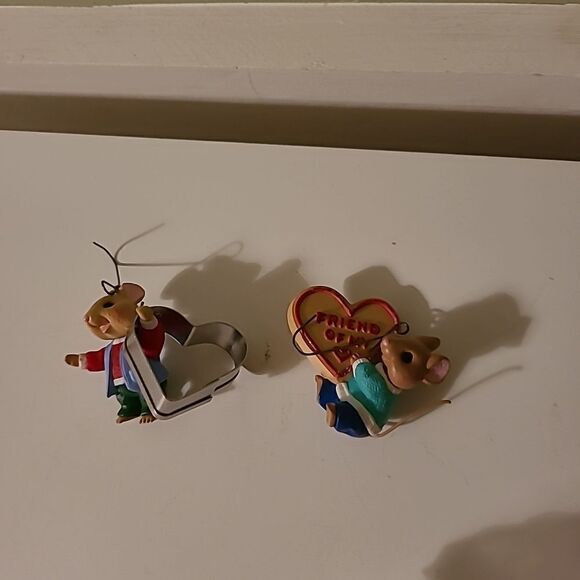 1998 Hallmark Keepsake Ornament - Picture 6 of 10